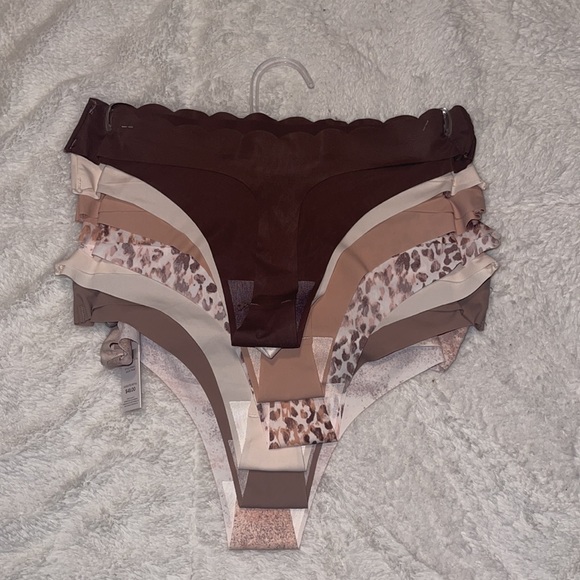 ❤️NEW!!!❤️Danskin Intimates 7pack.No Show Panties   Thongs UnderWear.Size Small. - Picture 10 of 12